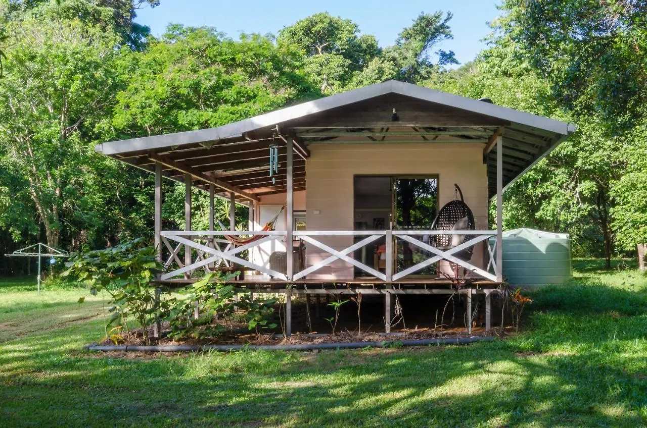 Epiphyte B & B Cow Bay Bed & Breakfast