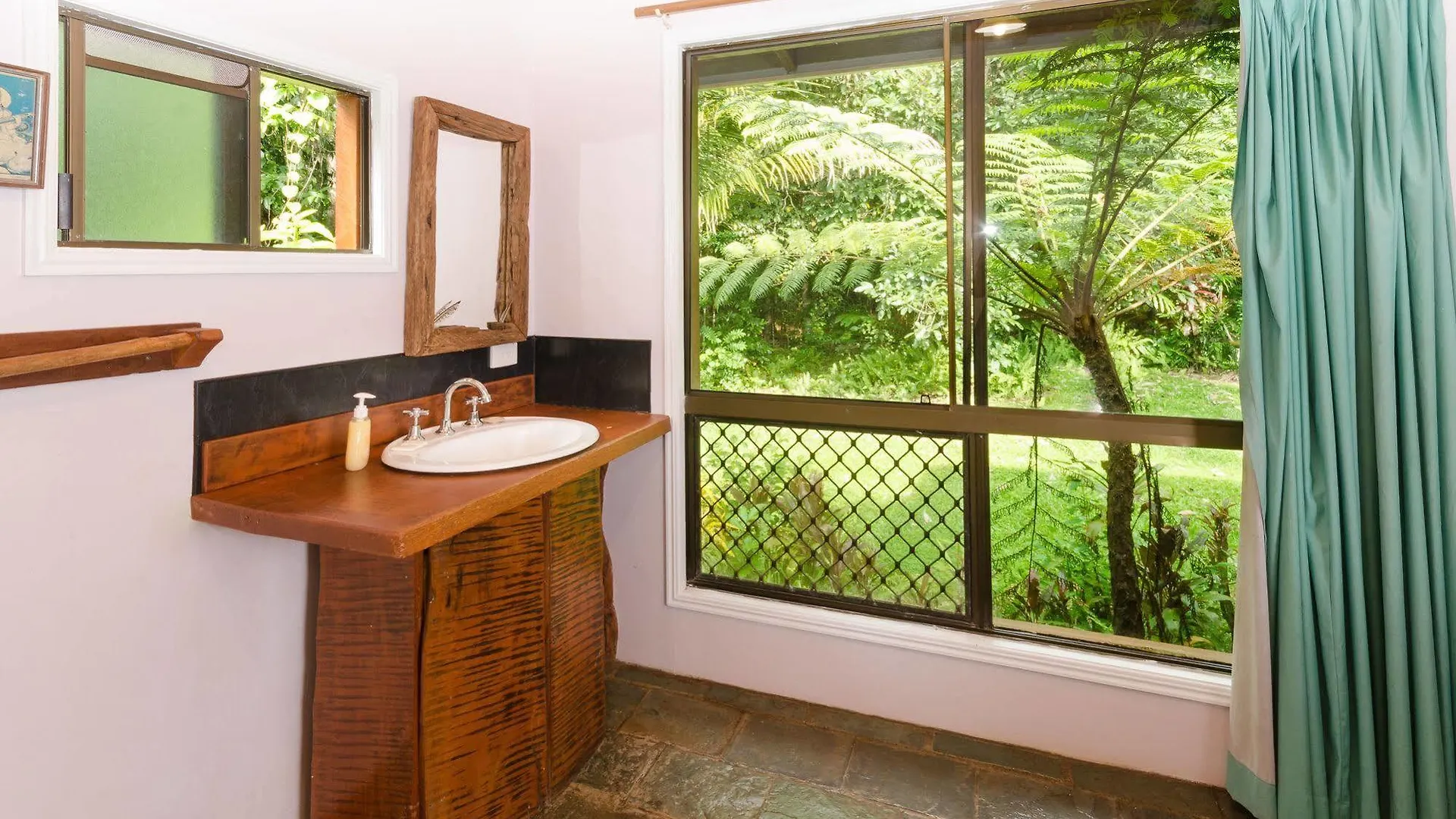 Bed & Breakfast Epiphyte B & B Cow Bay